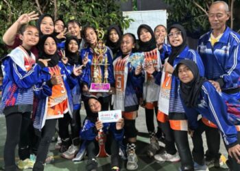 VVC Tempatkan Tim Putra dan Putrinya Juara III Turnamen Voli Manunggal Cup III