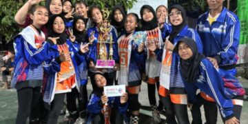 VVC Tempatkan Tim Putra dan Putrinya Juara III Turnamen Voli Manunggal Cup III