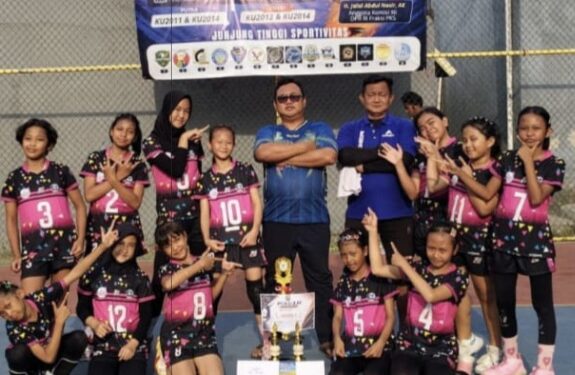 Klub Bina Remaja Borong Tiga Gelar di Turnamen Bola Voli H. Jalal Cup Ciantra